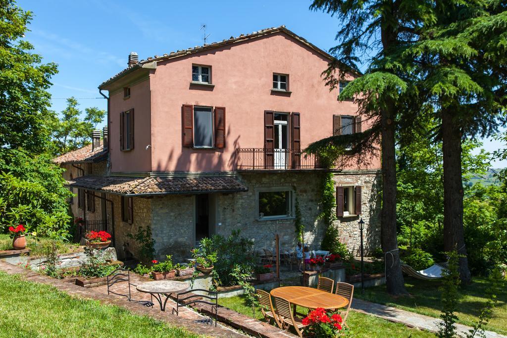 Bacialupo Foresteria Montecalvo Versiggia Exterior foto